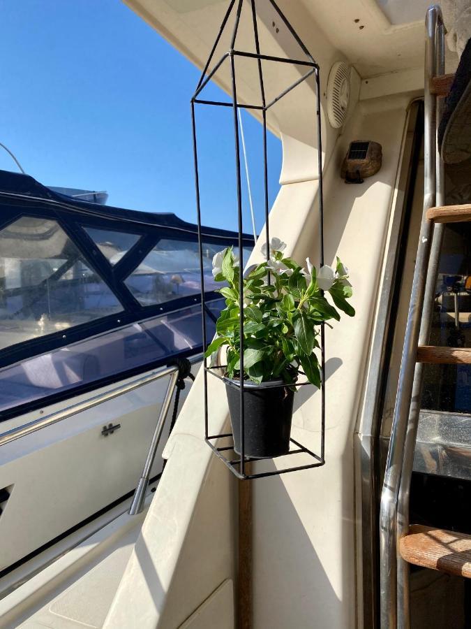 Panaby Houseboat Hotel Palermo Kültér fotó