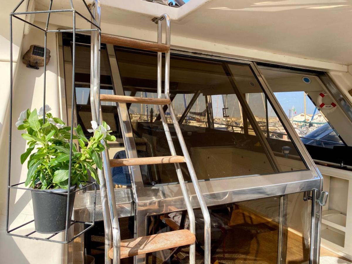Panaby Houseboat Hotel Palermo Kültér fotó